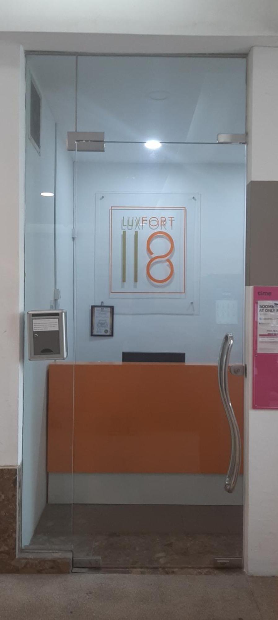 Luxfort 118 Service Suites Tanjung Tokong Buitenkant foto
