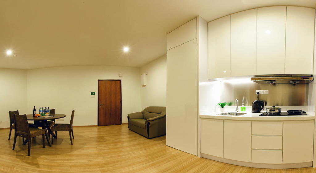 Luxfort 118 Service Suites Tanjung Tokong Kamer foto