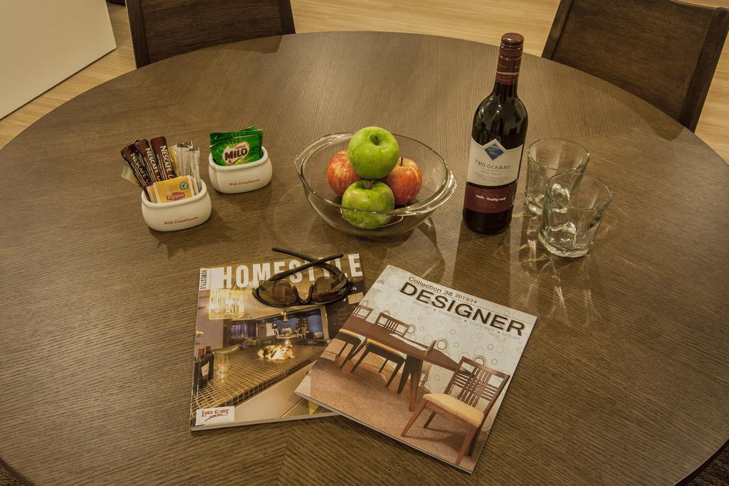 Luxfort 118 Service Suites Tanjung Tokong Buitenkant foto